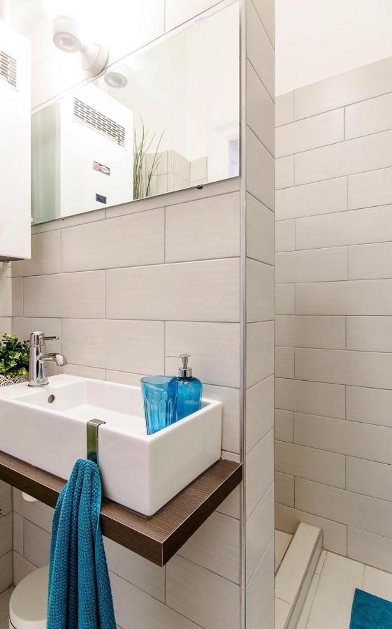 Apartmán Cozy 2 Bedroom In Terez Boulevard. *