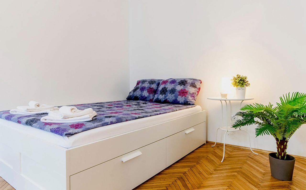 Cozy 2 Bedroom In Terez Boulevard. Budapešť