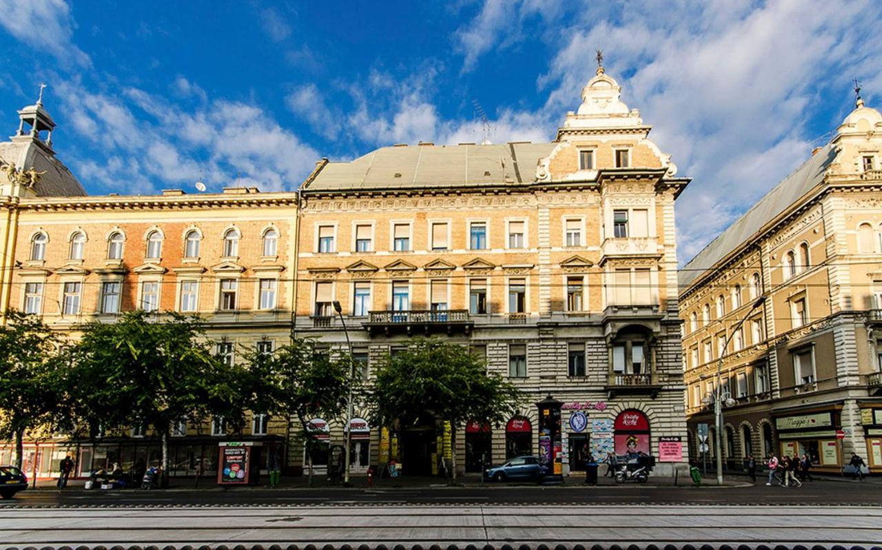Appartement Cozy 2 Bedroom In Terez Boulevard.
